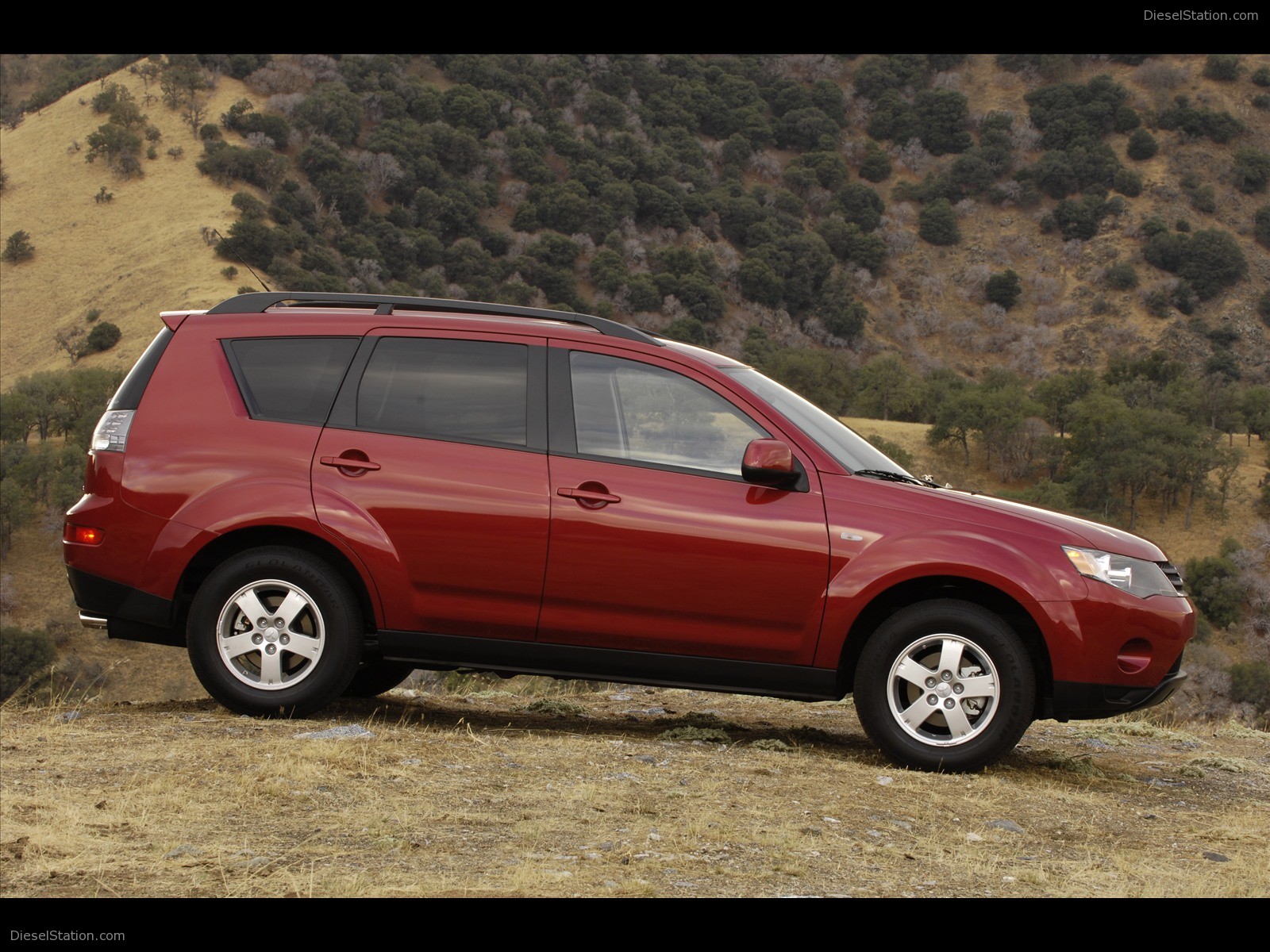 Mitsubishi Outlander ES